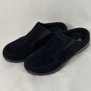 Cabela's Black Slip-On Suede Loafers with Cushioned Footbed